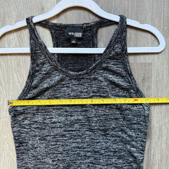 Wilfred Black and Gray Sleeveless Tank Top - Picture 5 of 6